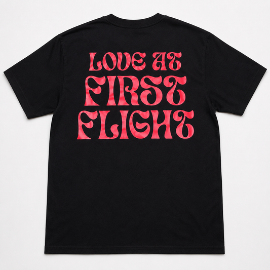 Playera Love at First Flight