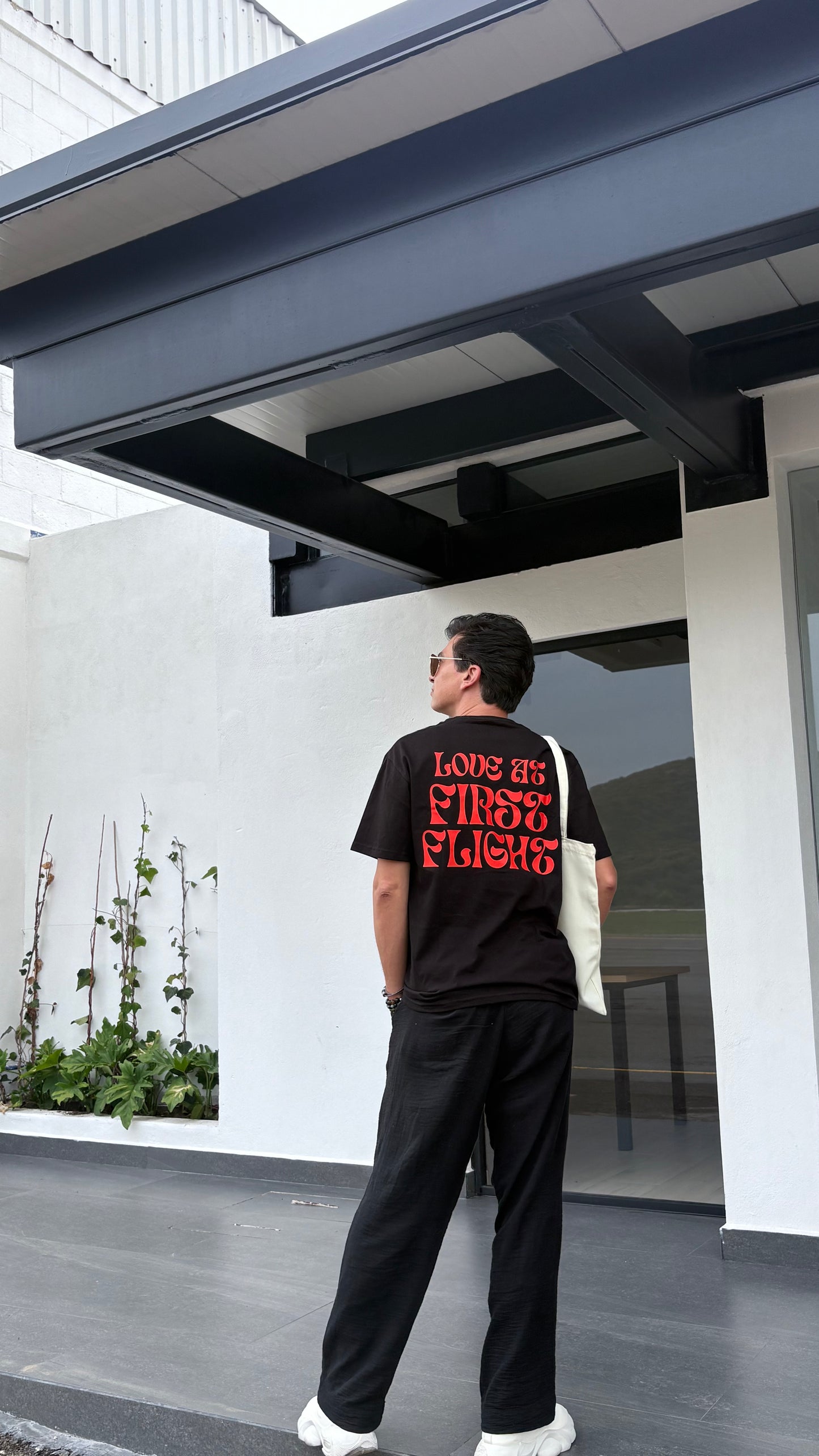 Playera Love at First Flight